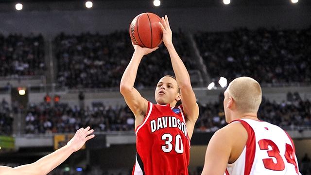 他曾被父亲逼哭遭遍冷眼 变NBA史上最励志MVP